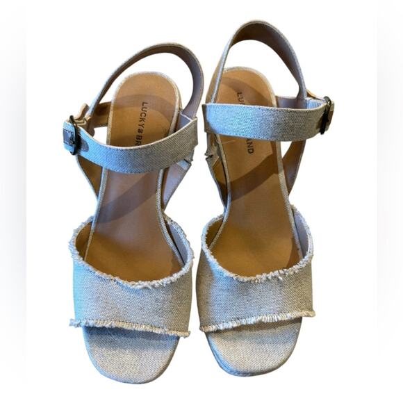 Lucky Brand Light Tan Frayed Edge Wedges in a Womens Size 8 - Picture 1 of 8